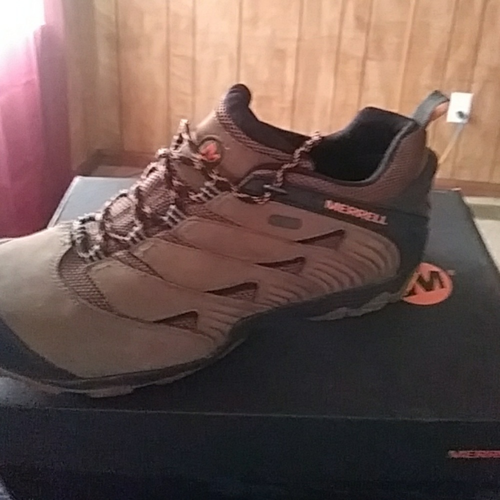 Shoes/ never worn